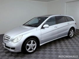 Mercedes-Benz R320 | 1