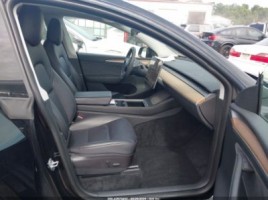 Tesla Model Y, visureigis | 3