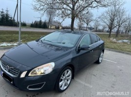 Volvo S60, 2.4 l., sedanas | 2