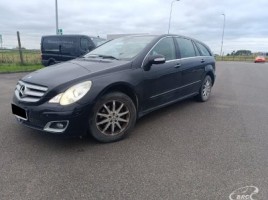 Mercedes-Benz R320