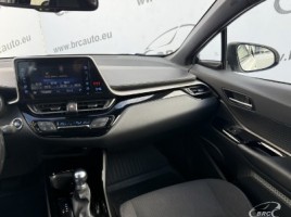 Toyota C-HR, 1.2 l., cross-country | 4