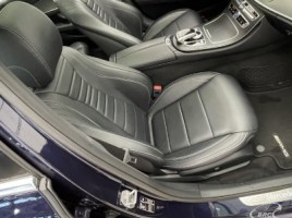 Mercedes-Benz E200, 2.0 l., sedanas | 4