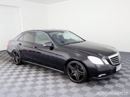 Mercedes-Benz E220