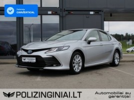 Toyota Camry седан