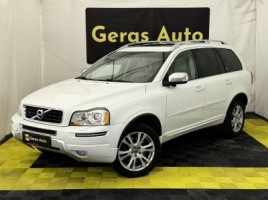 Volvo XC90 visureigis