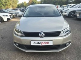 Volkswagen Jetta | 1
