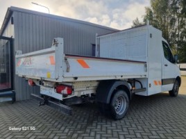 Mercedes-Benz Sprinter | 4
