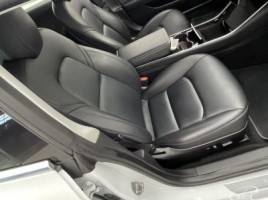 Tesla Model 3, hatchback | 4