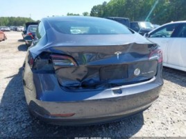 Tesla Model 3, hatchback | 4