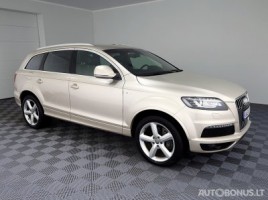 Audi Q7 visureigis