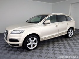 Audi Q7 | 1