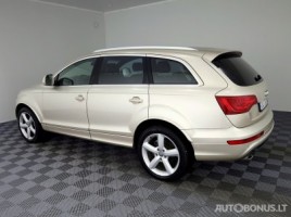 Audi Q7 | 3