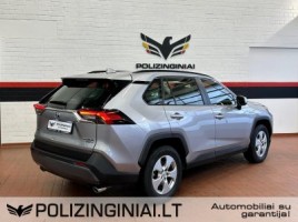 Toyota RAV4 | 4