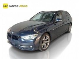 BMW 320 universalas
