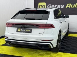 Audi Q8, cross-country | 3
