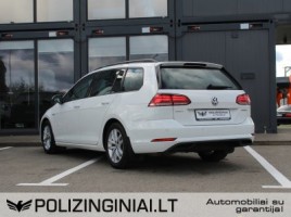 Volkswagen Golf | 3