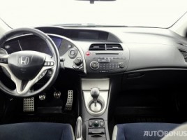 Honda Civic, 1.8 l., hečbekas | 4