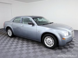Chrysler 300 седан
