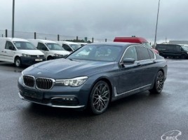 BMW 730 седан