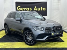 Mercedes-Benz GLC300 | 2