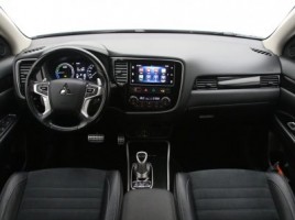 Mitsubishi Outlander | 1