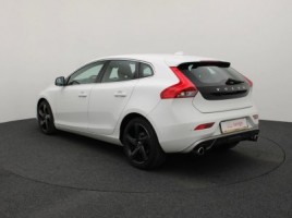Volvo V40, 2.0 l., hatchback | 4