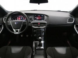 Volvo V40, 2.0 l., hatchback | 1