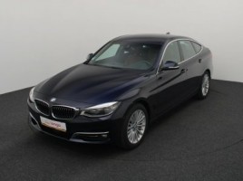 BMW 330 sedanas