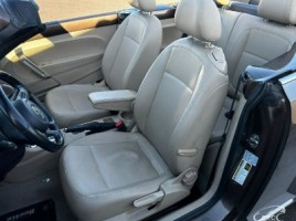 Volkswagen Beetle, 2.0 l., convertible | 4
