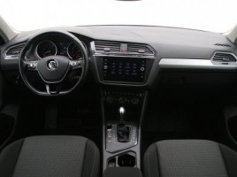 Volkswagen Tiguan | 1