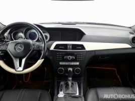 Mercedes-Benz C250 | 4