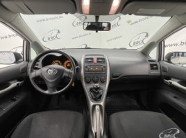 Toyota Auris, 1.4 l., Хэтчбек | 2