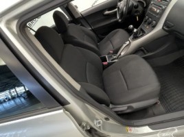 Toyota Auris, 1.4 l., Хэтчбек | 4