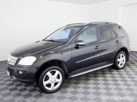 Mercedes-Benz ML350, 3.5 l., cross-country | 1