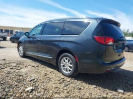 Chrysler Pacifica | 1