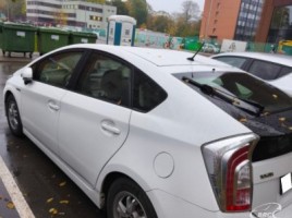 Toyota Prius | 4