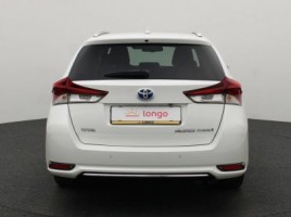 Toyota Auris | 4