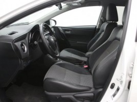 Toyota Auris | 3