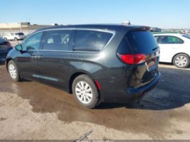 Chrysler Pacifica | 2