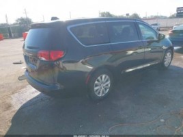 Chrysler Pacifica | 3