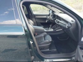 Alfa Romeo Stelvio | 4