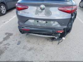 Alfa Romeo Stelvio | 4