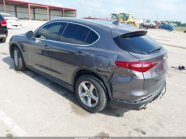 Alfa Romeo Stelvio | 1