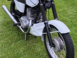 Jawa 350, Street bike | 2