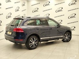 Volkswagen Touareg, 4.1 l., Внедорожник | 1