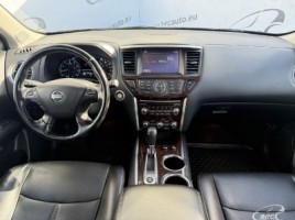 Nissan Pathfinder, 3.5 l., cross-country | 3