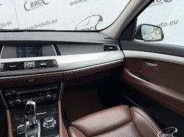 BMW 530, 3.0 l., saloon | 4