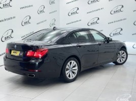 BMW 740 | 1