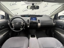 Toyota Prius, 1.5 l., hatchback | 4