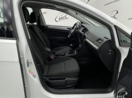 Volkswagen Golf, 1.0 l., hatchback | 3